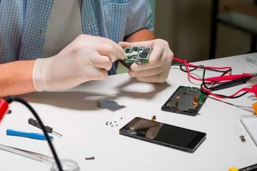 Samsung Phone Repair Services in Walton-on-Thames – Get it Fixed Today!