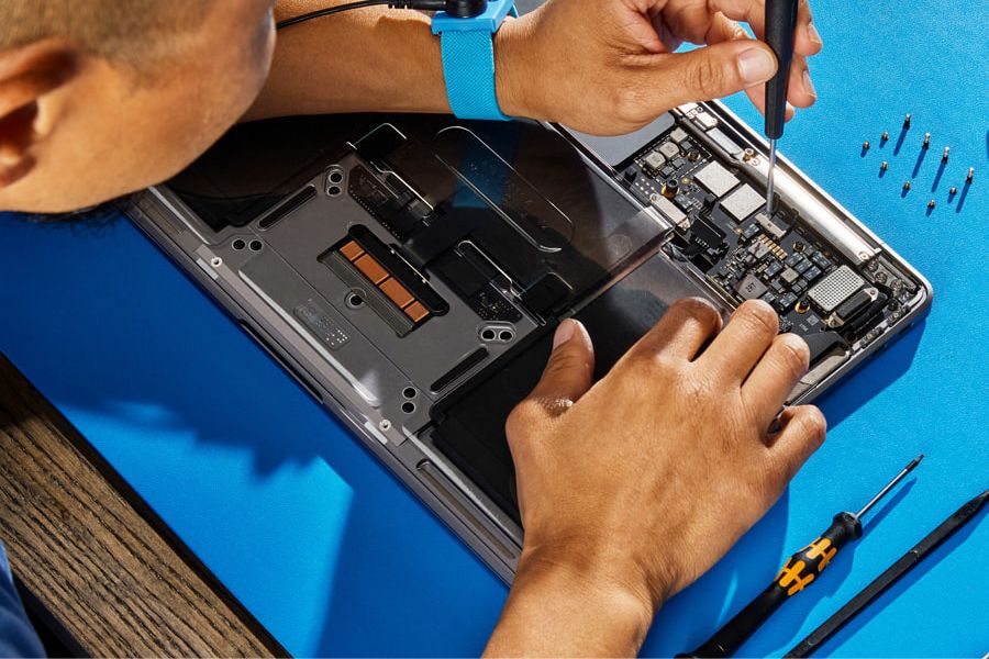 MacBook Repairs in Weybridge – What to Expect and Where to Go