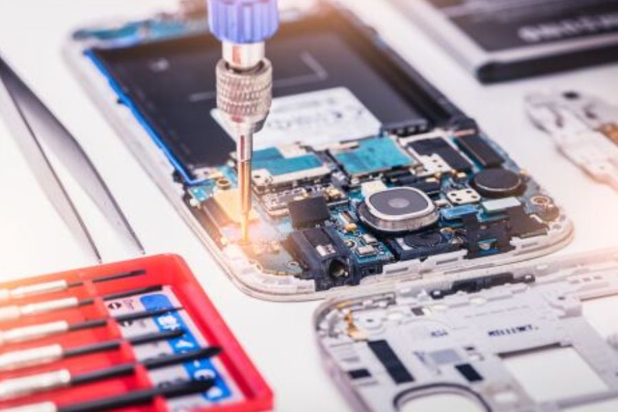 Top Mobile Phone Repairs Near Walton-on-Thames: What You Need to Know
